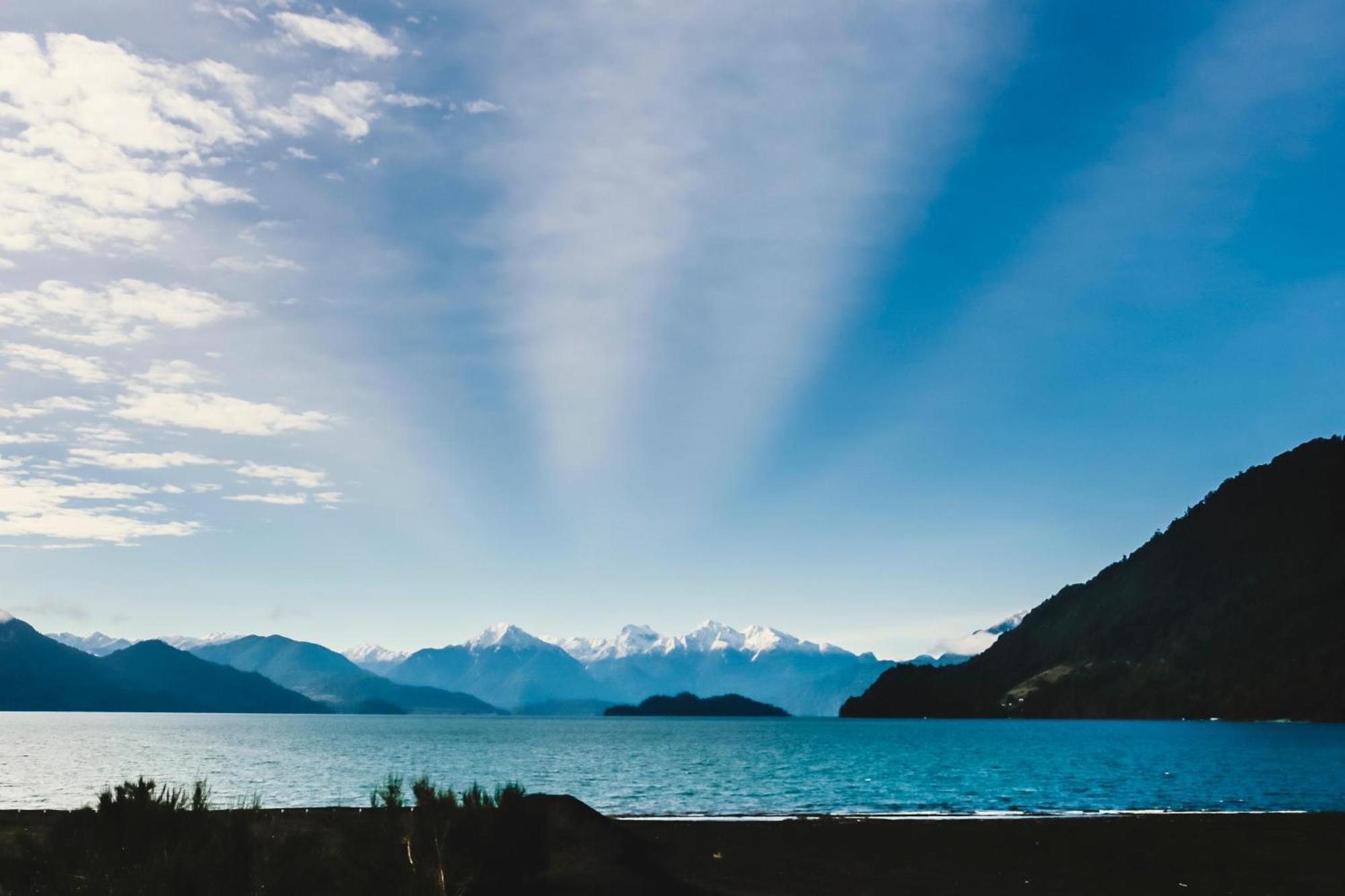Exquisito Depa Con La Mejor Vista Al Lago Y Tinaja Puerto Varas Luaran gambar